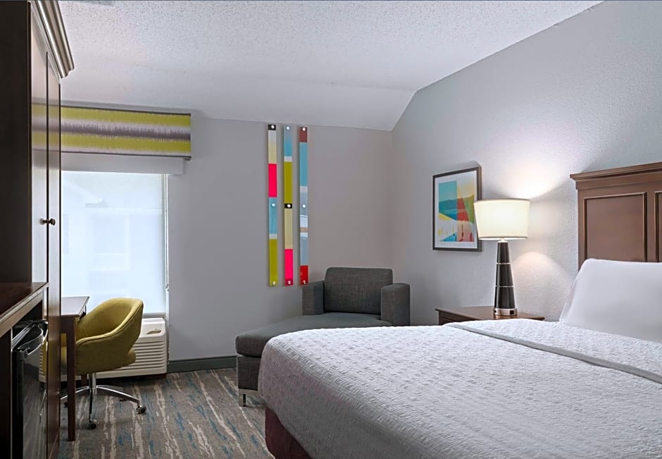 Hampton Inn By Hilton And Suites Newport News (Oyster Point)
