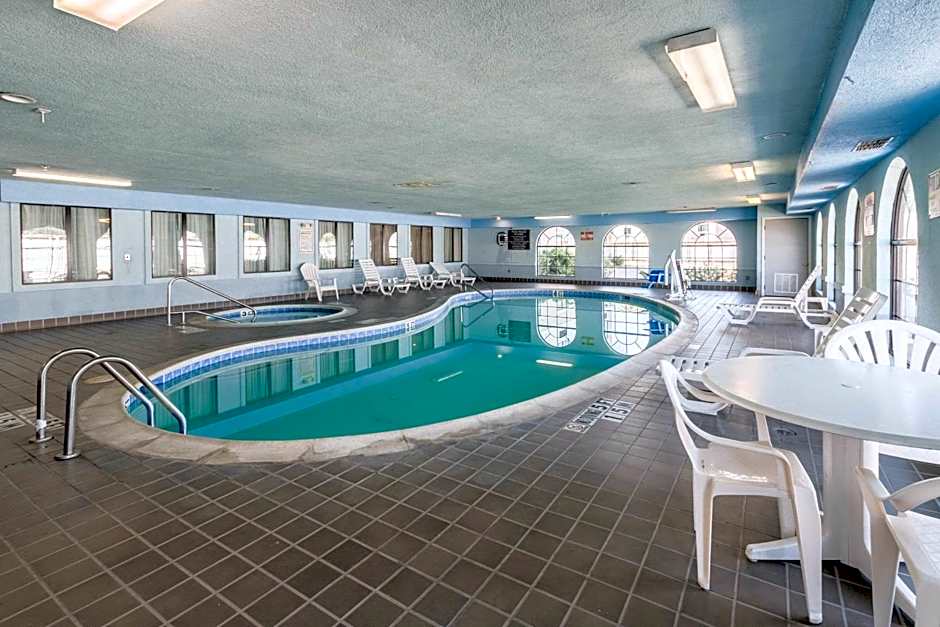 Quality Suites Burleson
