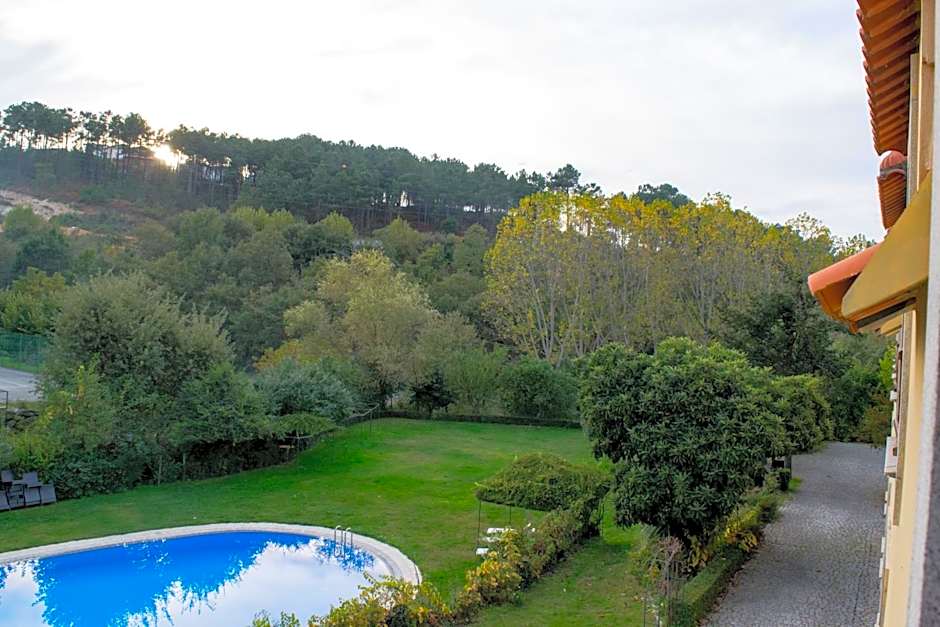 Photo 1 of 7 of 1 Bedroom Apartment, Pool View