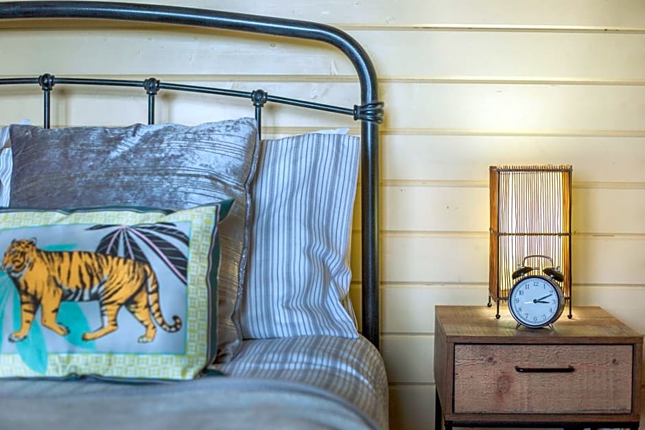 The Retreat Log Cabin