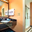 Fairfield Inn & Suites by Marriott Frederick