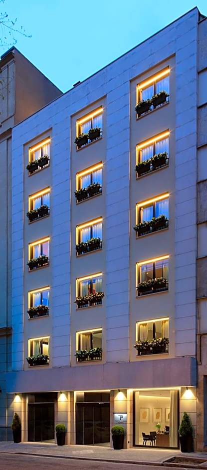 The Pavilions Madrid Hotel