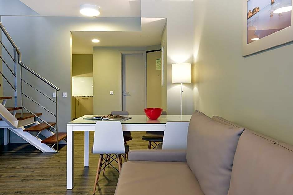 Aqualuz Lagos by The Editory