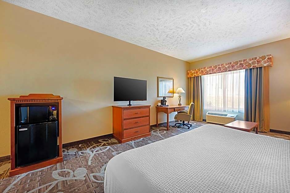 Best Western Plus Mid Nebraska Inn & Suites