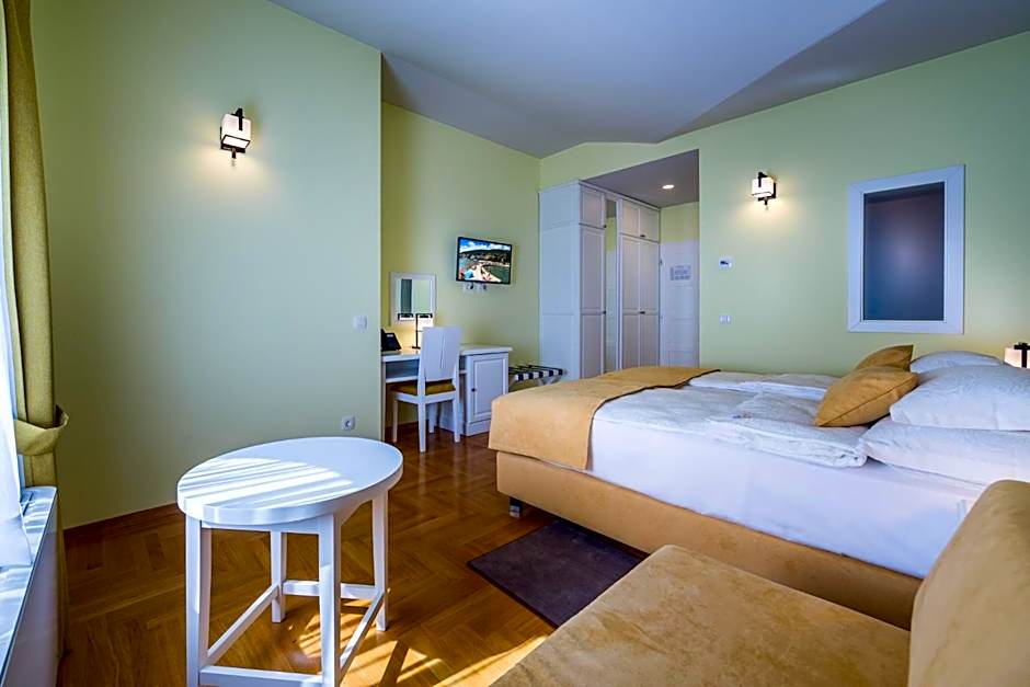 Hotel Domino