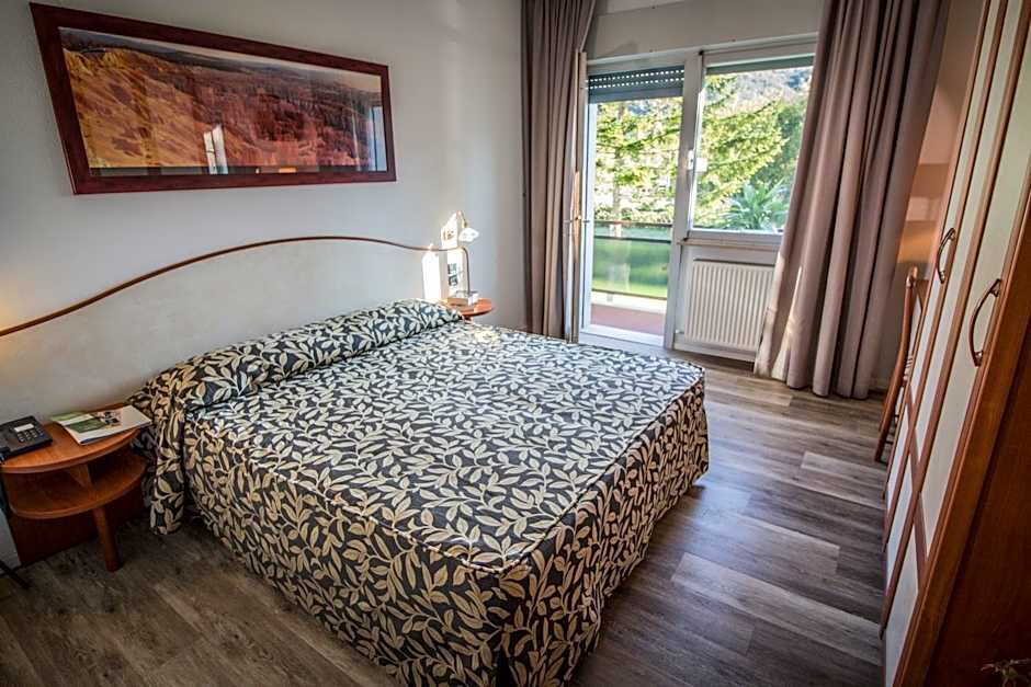 Photo 1 of 9 of Classic 1 Double Bed or 2 Beds