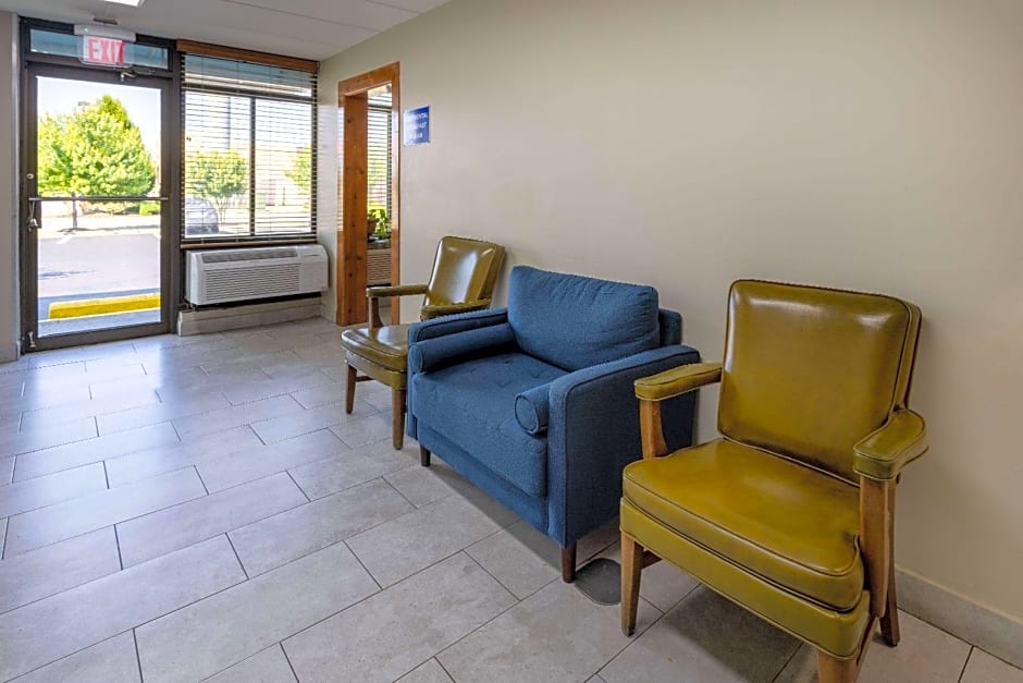 Days Inn by Wyndham Winchester