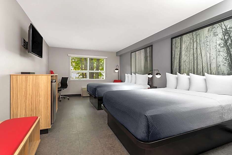 Super 8 by Wyndham Sault Ste Marie On