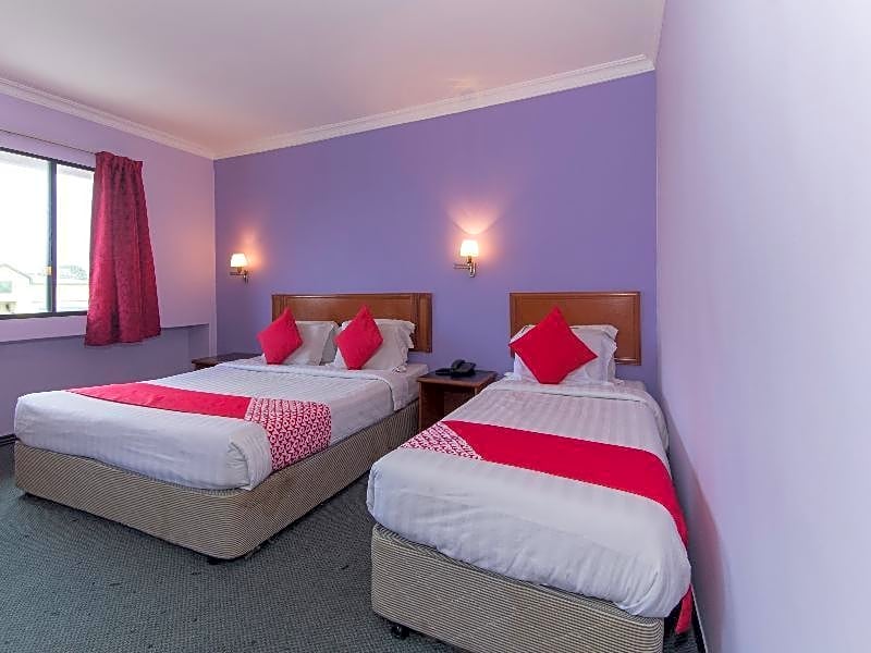 OYO 472 Comfort Hotel 1