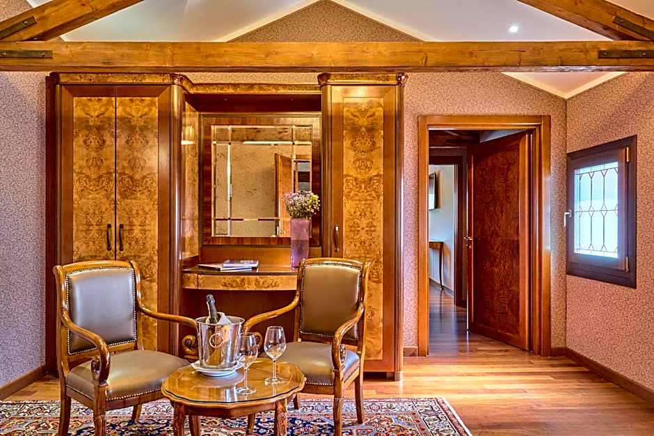 Photo 1 of 7 of Superior Suite