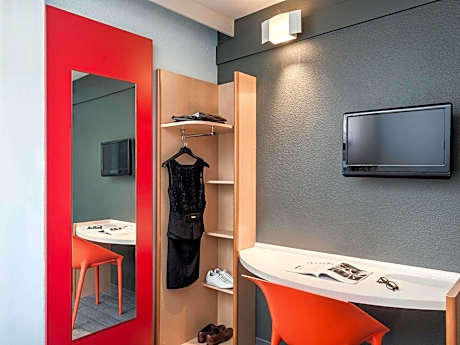 Superior Double Room with Sofa Bed and Terrace