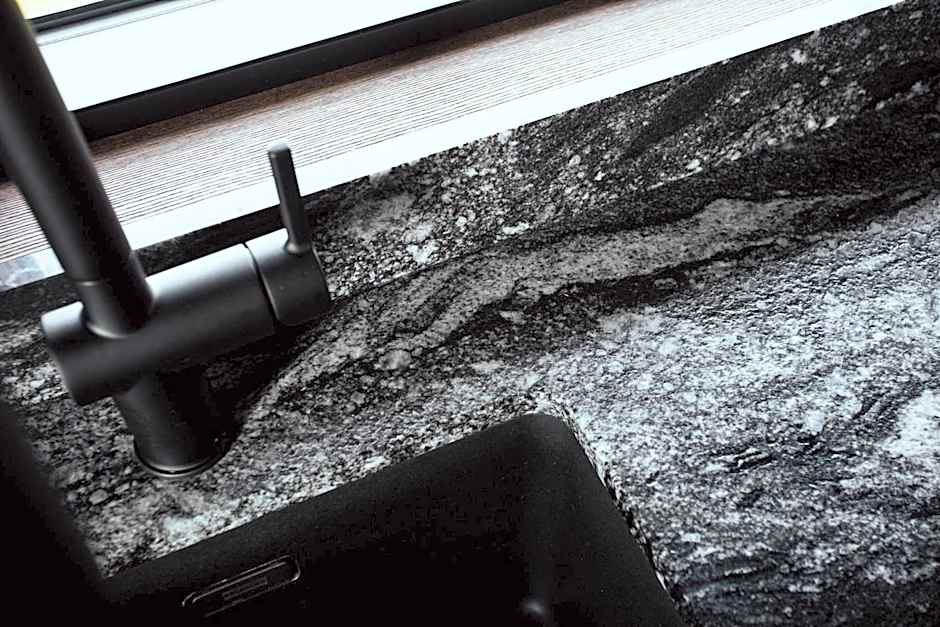 Seljalandsfoss Horizons