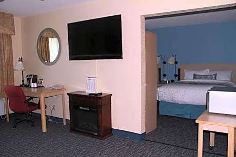 Studio Suite with Two Queen Beds - Non-Smoking