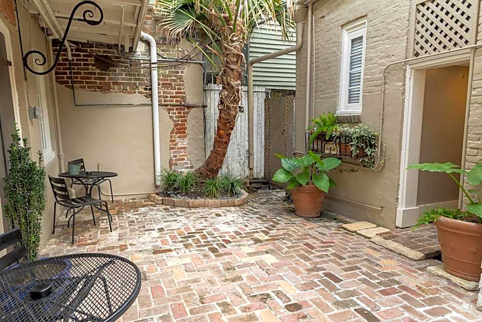 Inn On Ursulines, A French Quarter Guest Houses Property