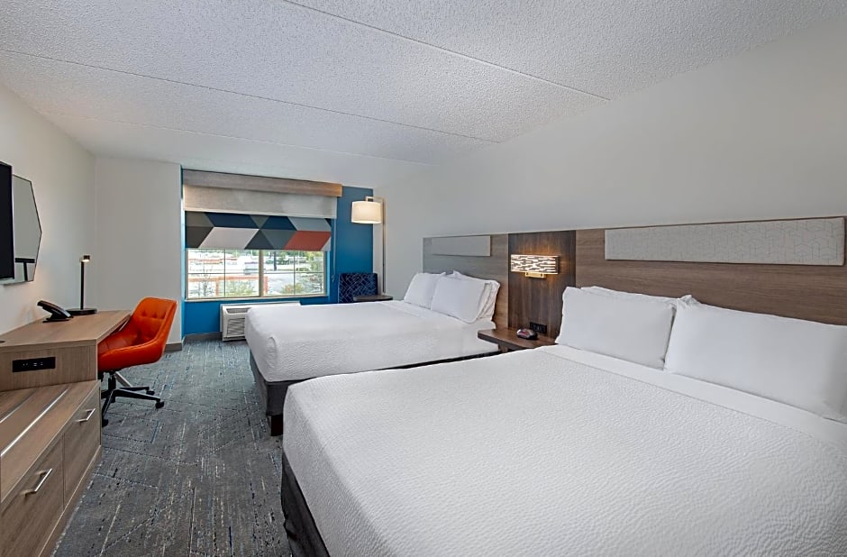 Holiday Inn Express & Suites Columbus at Northlake, an IHG Hotel