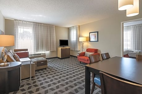 Suite, 2 Bedrooms (2 Double Beds)
