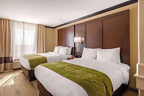 Suite with Two Queen Beds - Accessible/Non-Smoking