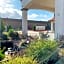 Island Suites Hobby Airport