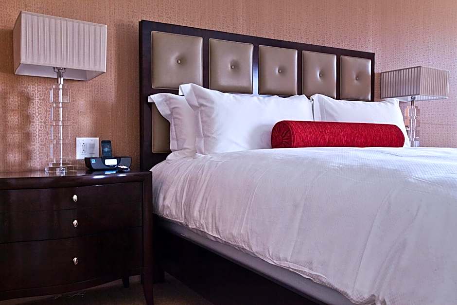 Town & Country Inn and Suites