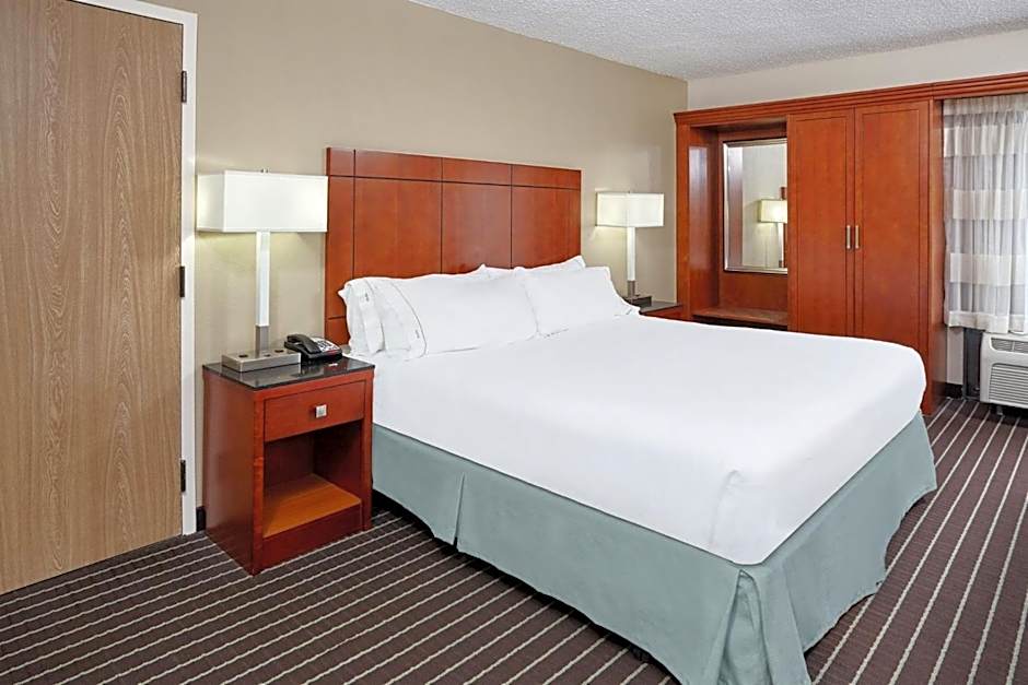 Holiday Inn Express Hotels- Hampton By IHG