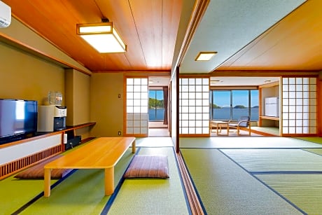 Large Japanese-Style Family Room - Non-Smoking