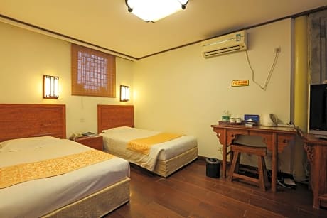 Mainland Chinese Citizen Only - Comfort Twin Room