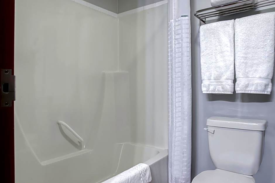 Days Inn by Wyndham Whitecourt