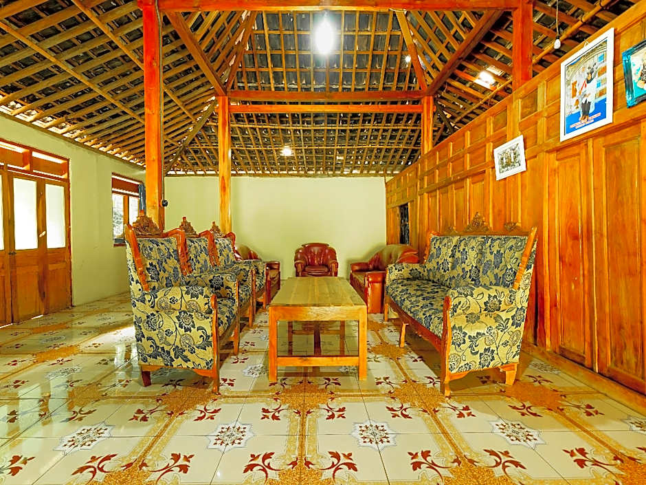 OYO Homes 91154 Desa Wisata Wayang Manyaran Wonogiri