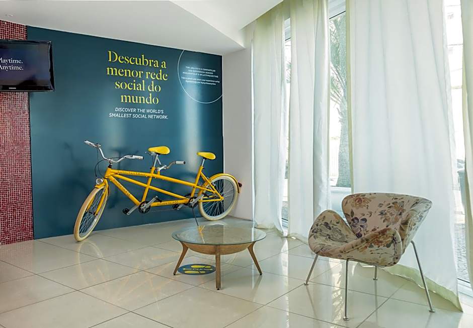 Golden Tulip Macae
