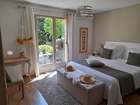 Double Room with Pool View