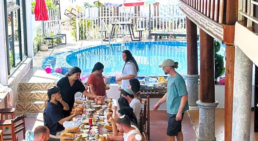 Vang Vieng Rock Backpacker Hostel