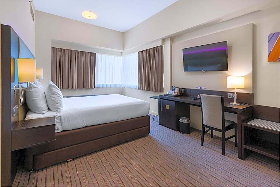 Premier Inn Dubai Ibn Battuta Mall