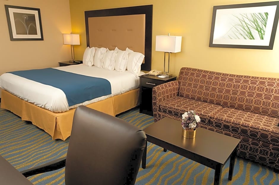 Holiday Inn Express Hotel & Suites Bloomington-Normal University Area