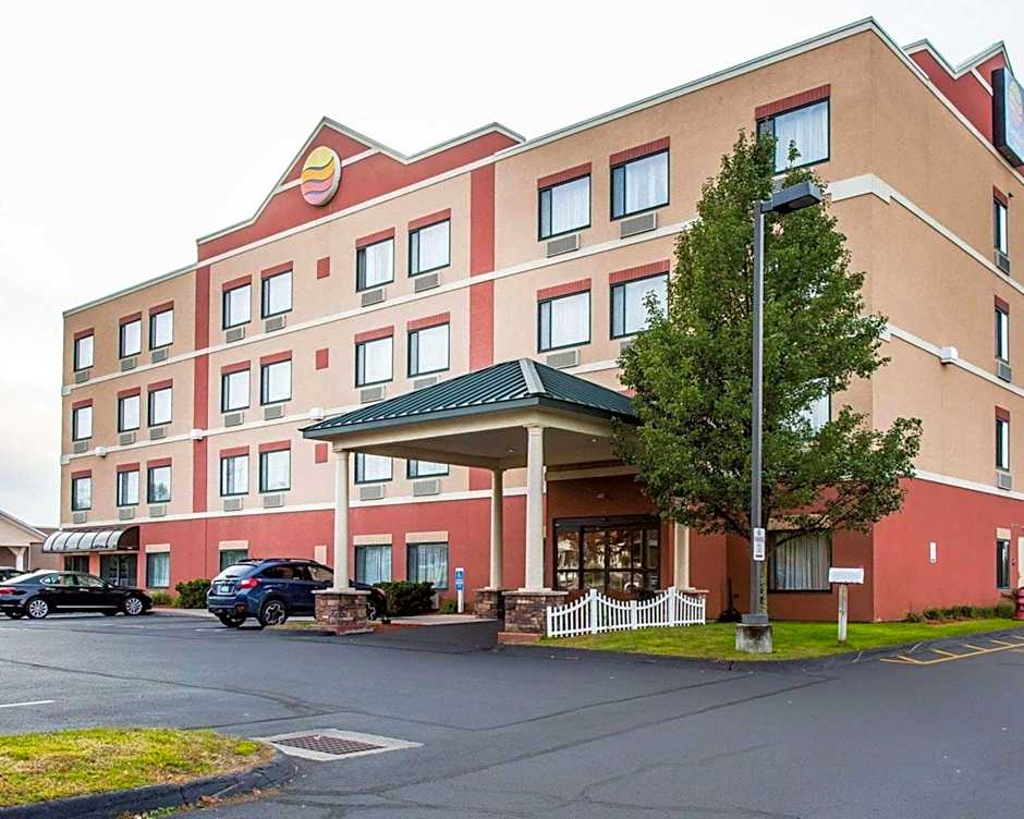 Photo 1 of 50 of Comfort Inn East Windsor