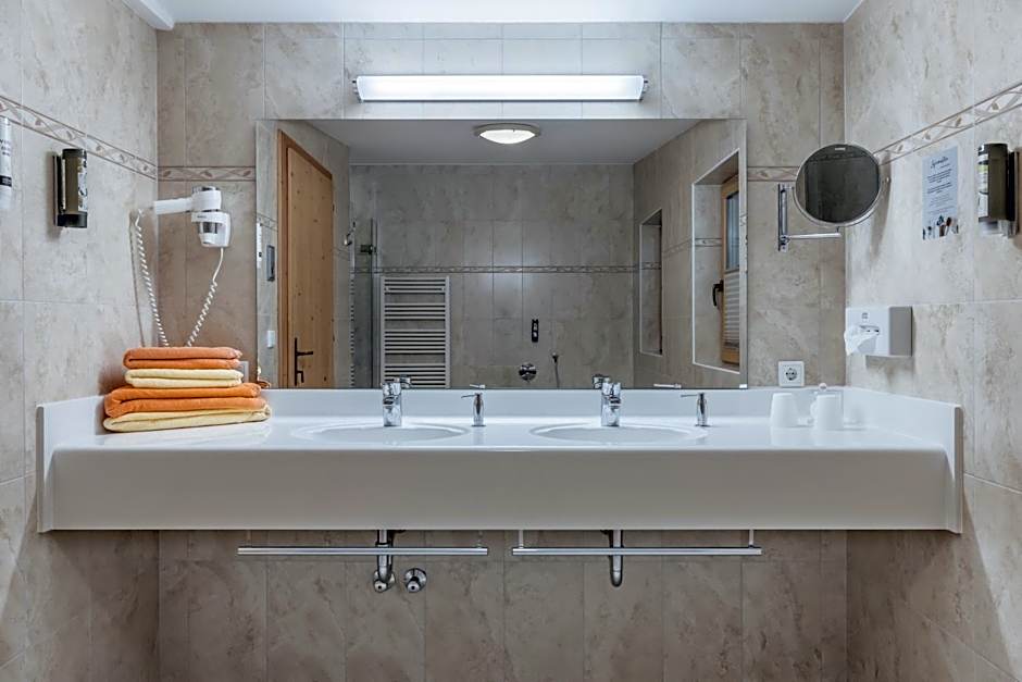 KERSCHDORFER - sleep - breakfast - spa - adults only