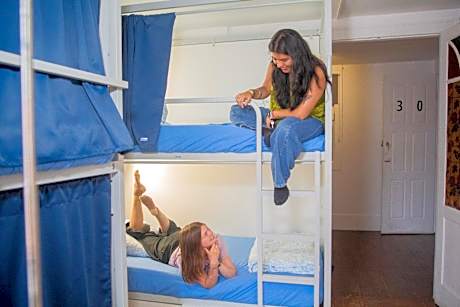 Bed in 4-Bed Mixed Dormitory Room