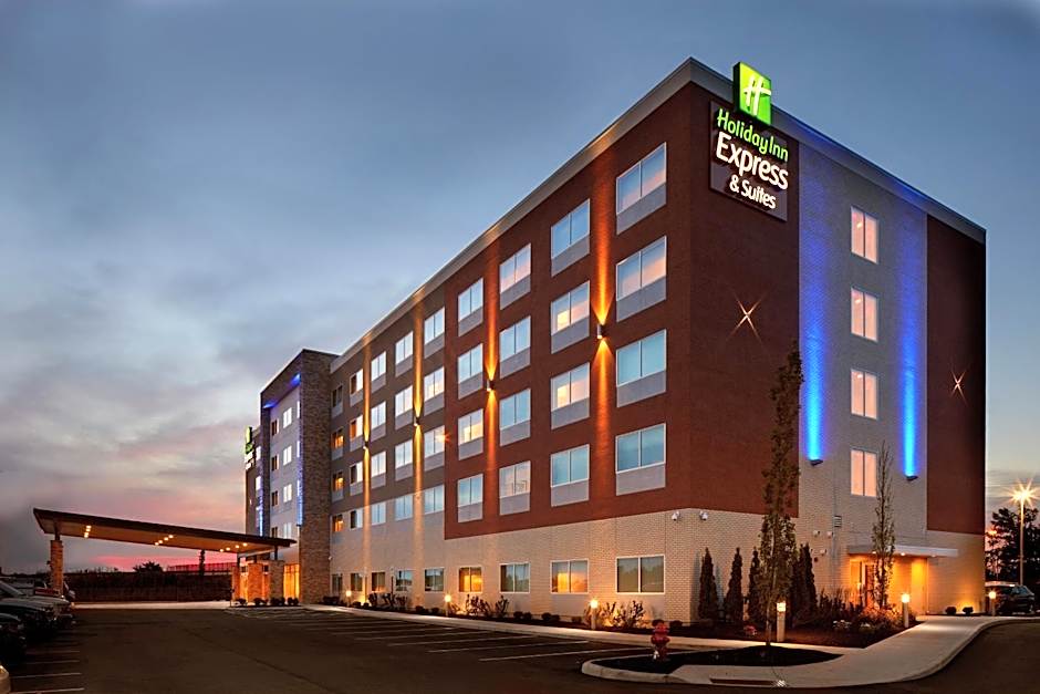 Holiday Inn Express and Suites Cincinnati North Liberty Way By IHG