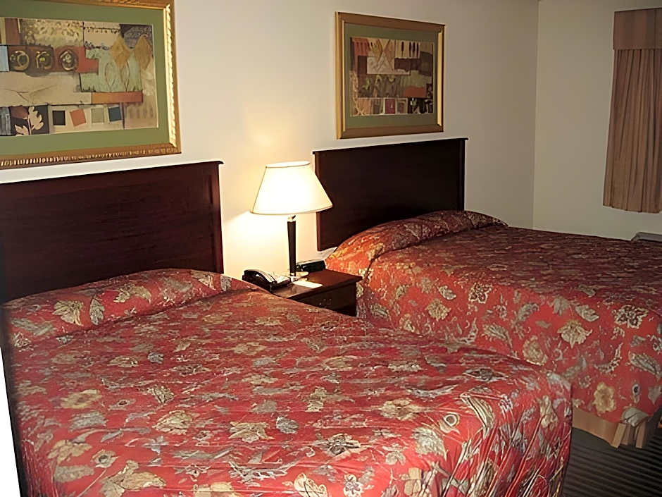 HomeTown Hotel