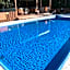 Sapphire Springs Holiday Park and Thermal Pools