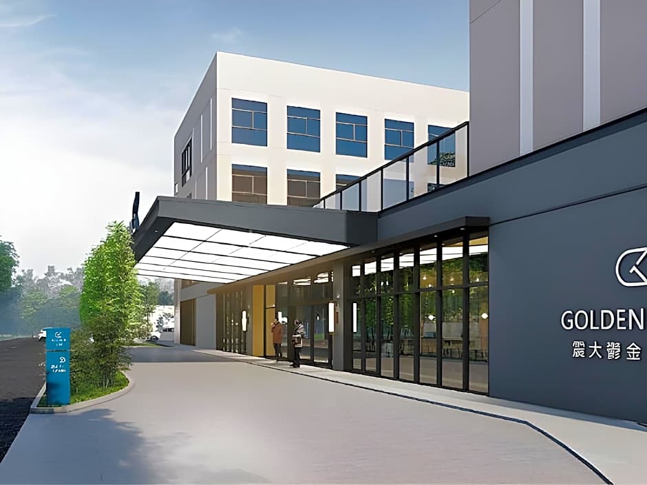 JANDA Golden Tulip Hotel