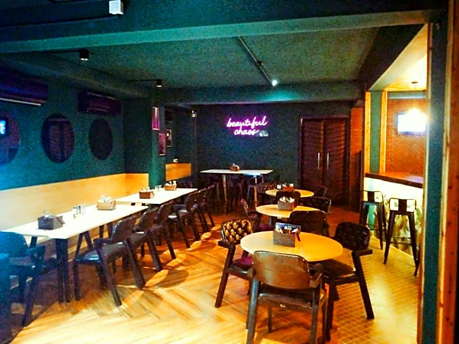 Hotel Niladri Plaza (Siliguri,WB)