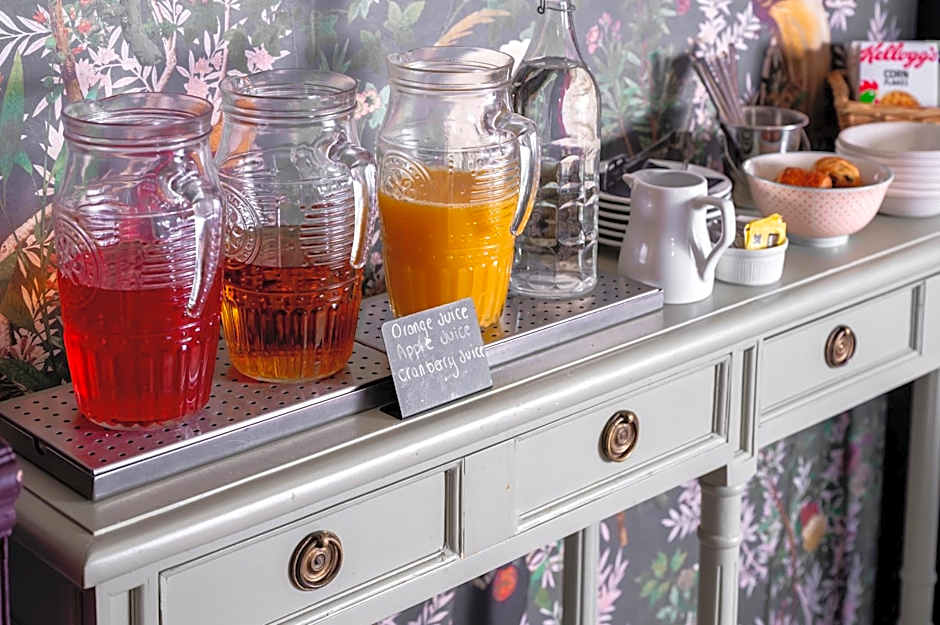 Clementine's Guest House